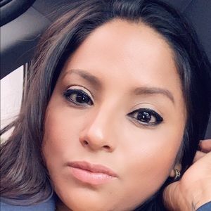 Meet your Posher, Dianna